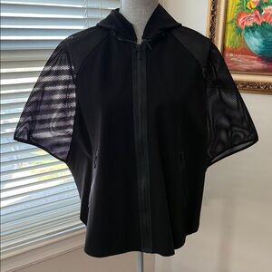 ELIE TAHARI sport hooded cape